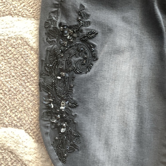 WHBM Embellished Skinny Jeans Denim in Black Women’s Size 2 - Picture 3 of 9